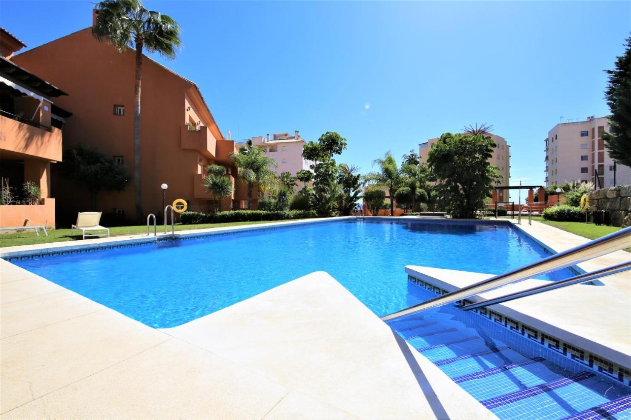 Apartment Nala Estepona Exterior photo